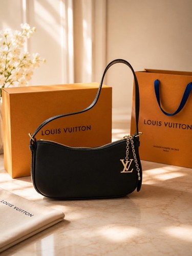 Louis vuitton pochette - louis,