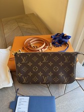 Louis Vuitton Pochette
