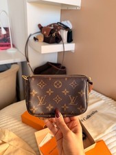 Louis Vuitton Pochette