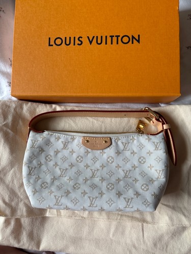 Louis vuitton hills pochette - vuitton,